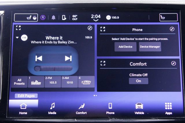 Used 2024 Chrysler Pacifica Touring-L image 33