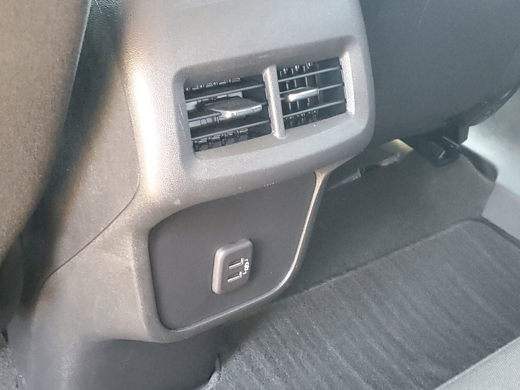 Certified 2023 Chevrolet Equinox LT FWD image 32