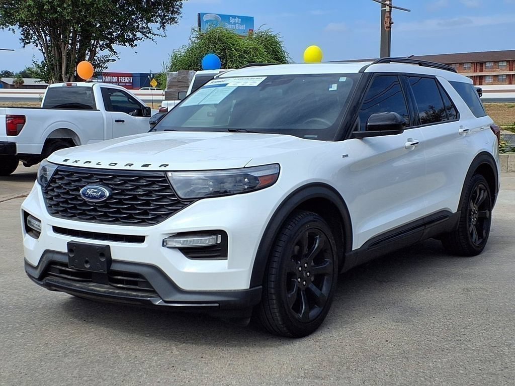 Used 2022 Ford Explorer ST-Line w/ Class IV Trailer Tow Package RWD image 4