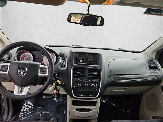 Used 2013 Dodge Grand Caravan American Value Package w/ UConnect Hands-Free Group FWD image 15