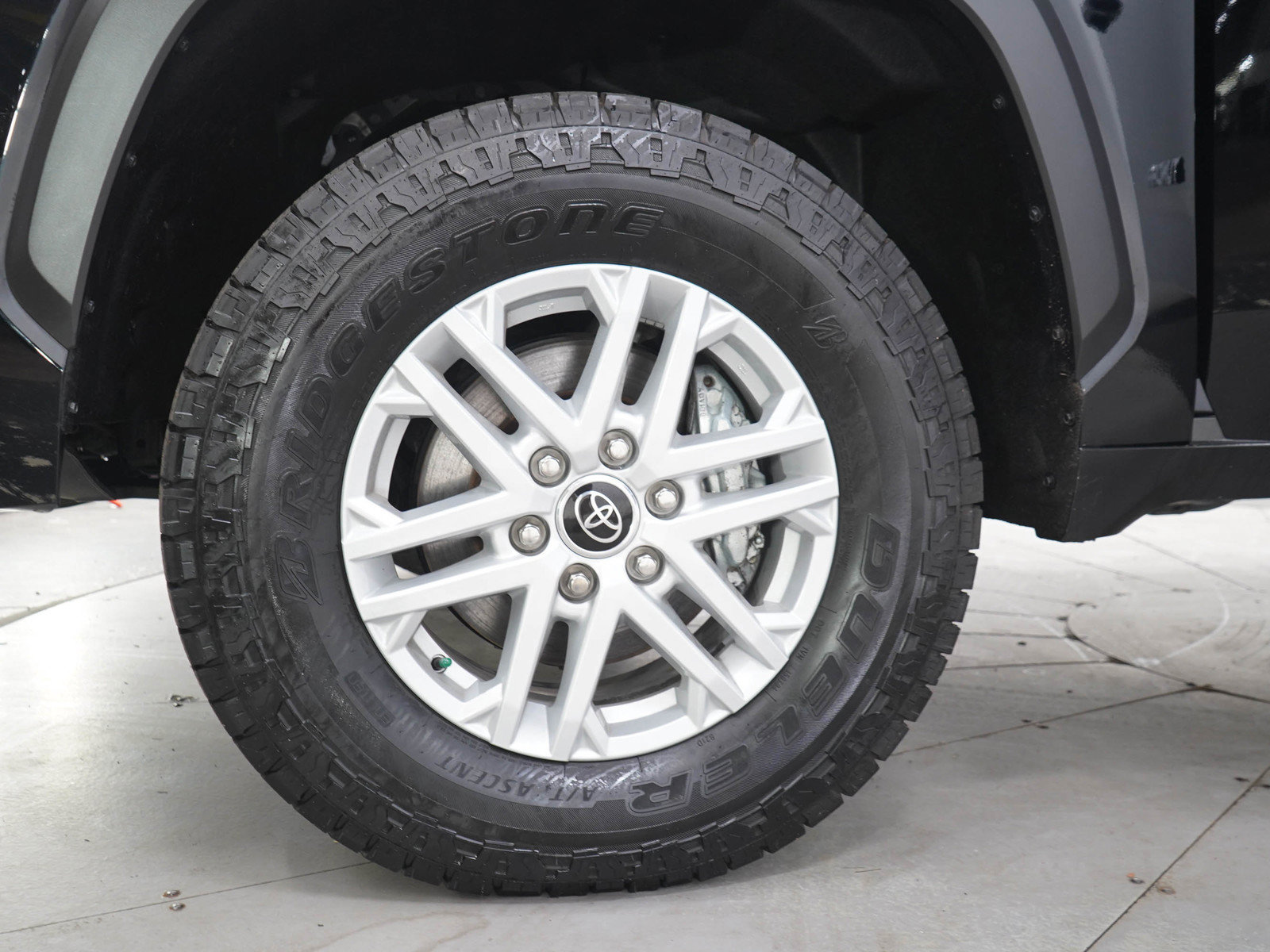 Used 2024 Toyota Tundra SR5 w/ SR5 Premium Package AWD/4WD image 30
