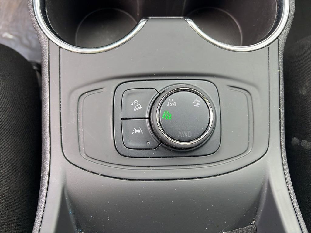 Used 2024 GMC Terrain SLE image 20