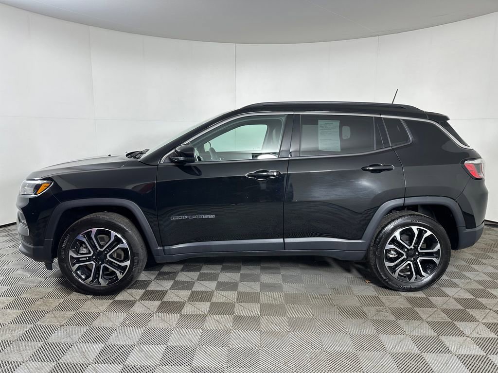 Used 2023 Jeep Compass Limited AWD/4WD image 2