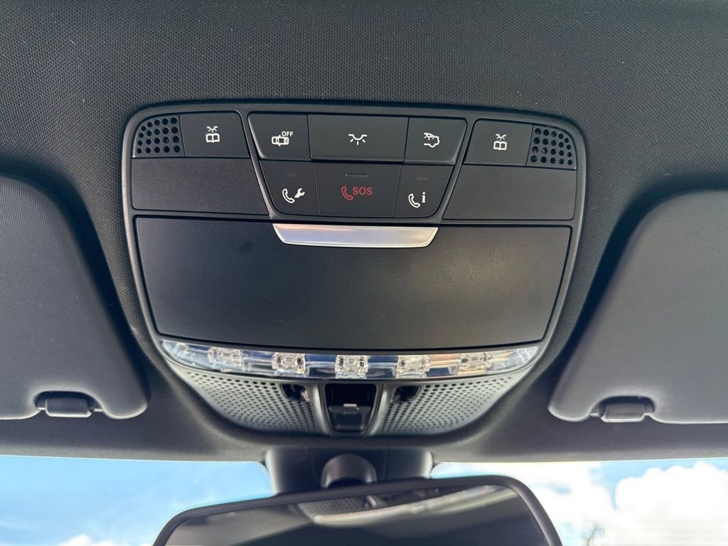 Used 2018 Mercedes-Benz C 300 4MATIC Sedan image 37