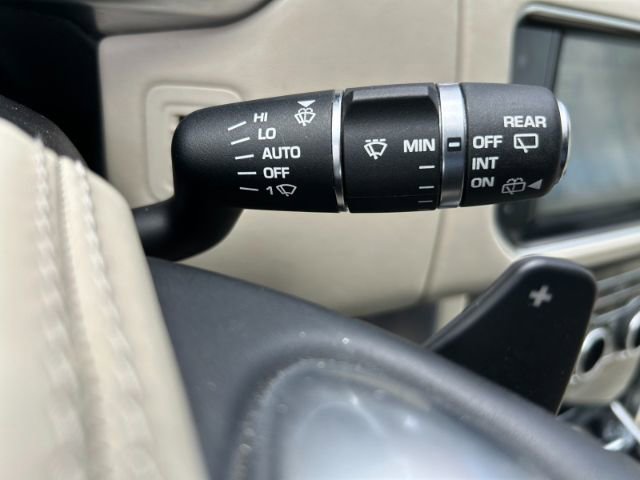 Used 2016 Land Rover Range Rover Long Wheelbase Supercharged image 22