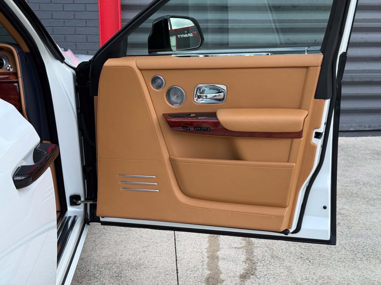 Used 2018 Rolls-Royce Phantom Extended Wheelbase RWD image 45