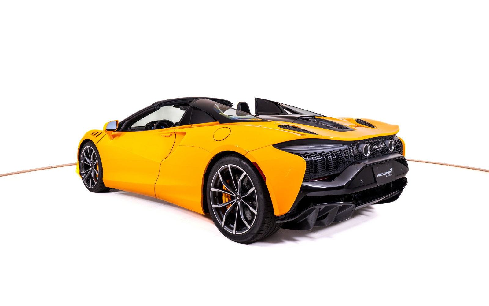 New 2027 McLaren Artura Spider RWD image 5