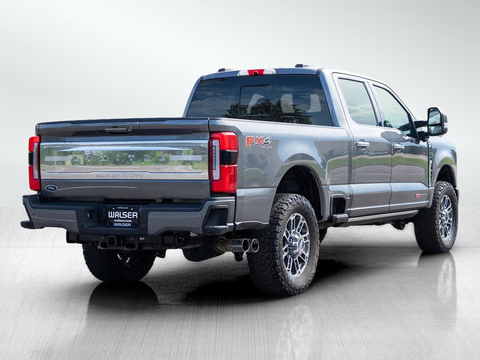 Used 2023 Ford F350 Limited w/ FX4 Off-Road Package AWD/4WD image 5