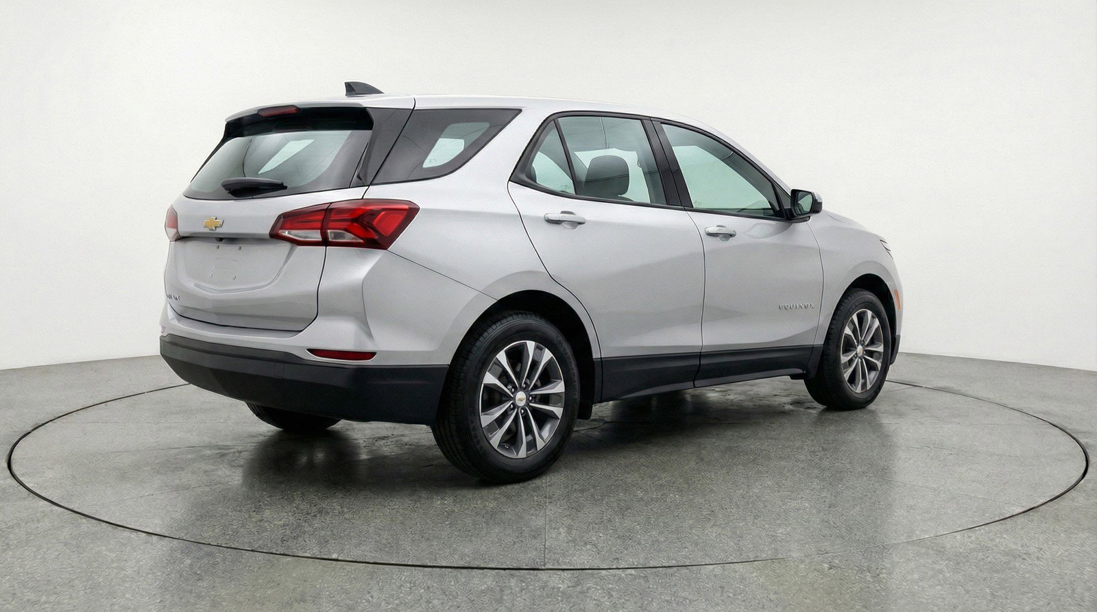 Used 2025 Chevrolet Equinox LT FWD image 9