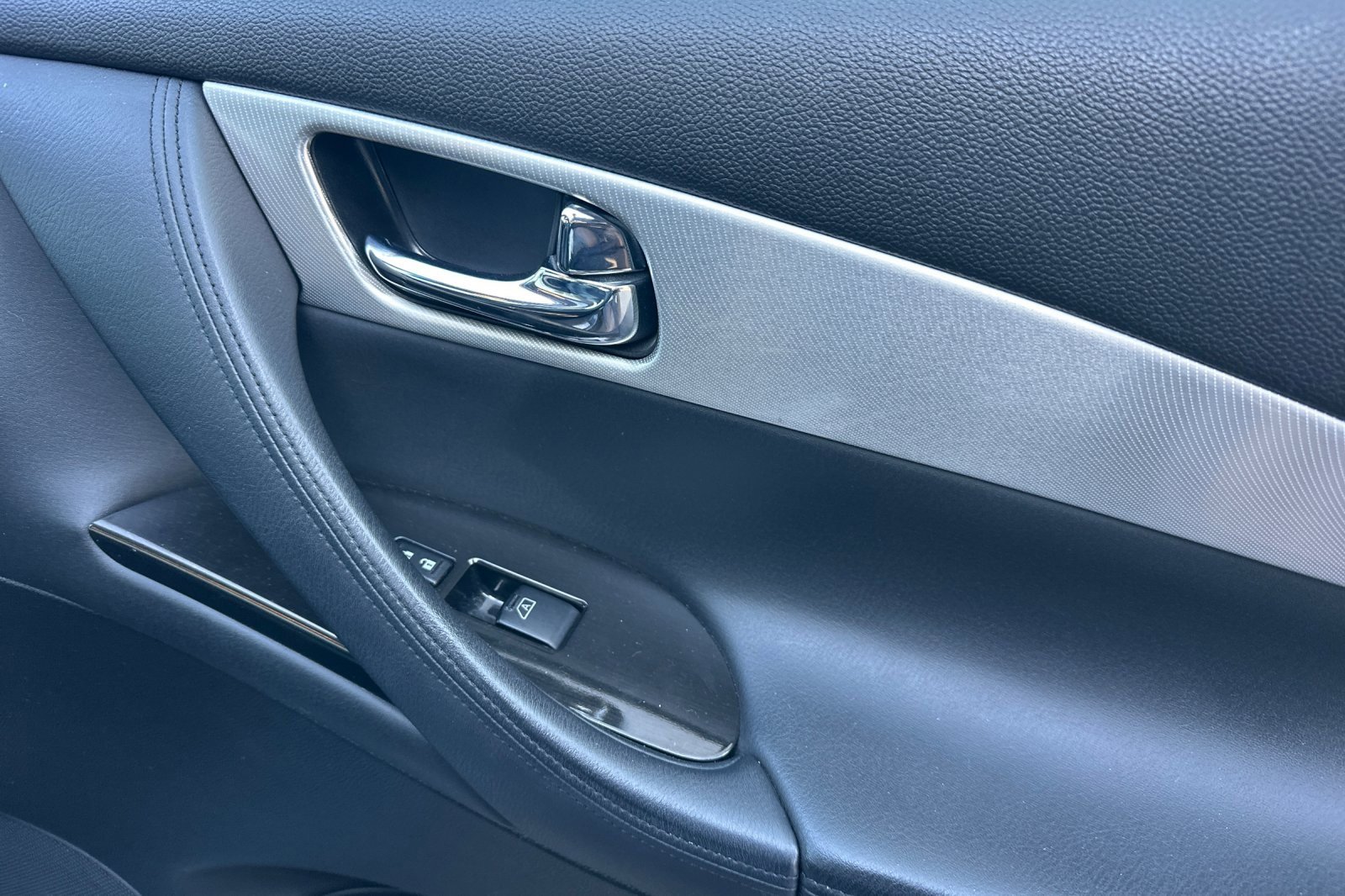 Used 2017 INFINITI QX50 2WD image 21