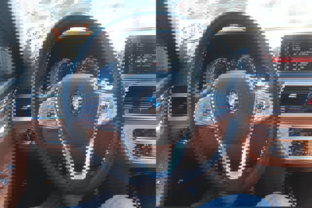 Used 2019 BMW 740i w/ Executive Package image 6