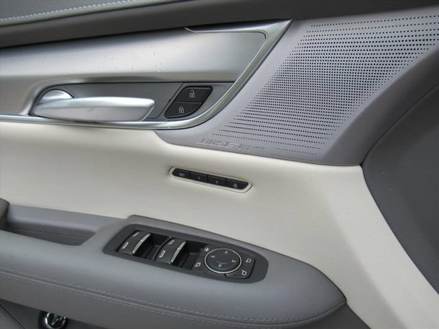 New 2026 Cadillac XT5 Premium Luxury w/ Driver Assist Package FWD image 21