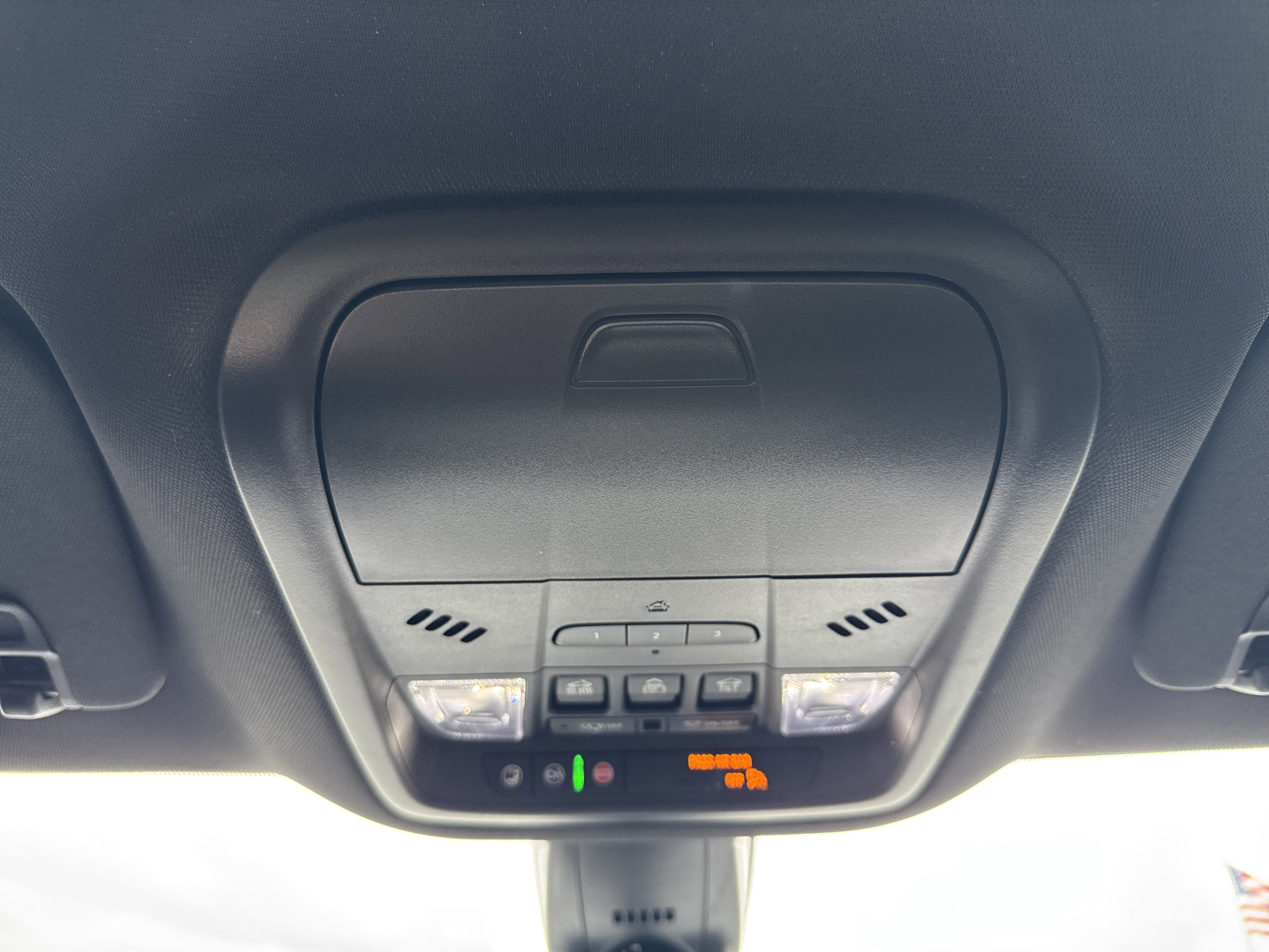 Used 2022 Buick Enclave Avenir w/ Avenir Technology Package image 24