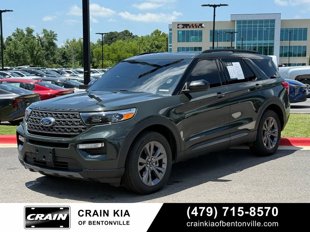Used 2024 Ford Explorer XLT w/ Equipment Group 202A AWD/4WD image 3