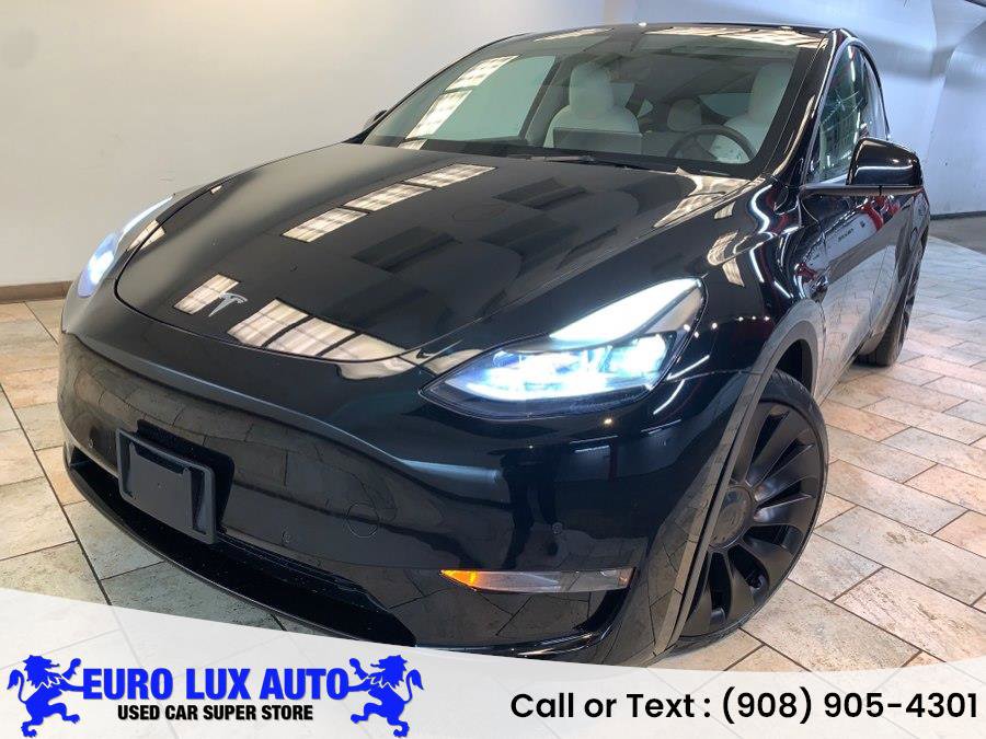 Used 2021 Tesla Model Y Performance AWD/4WD image 1
