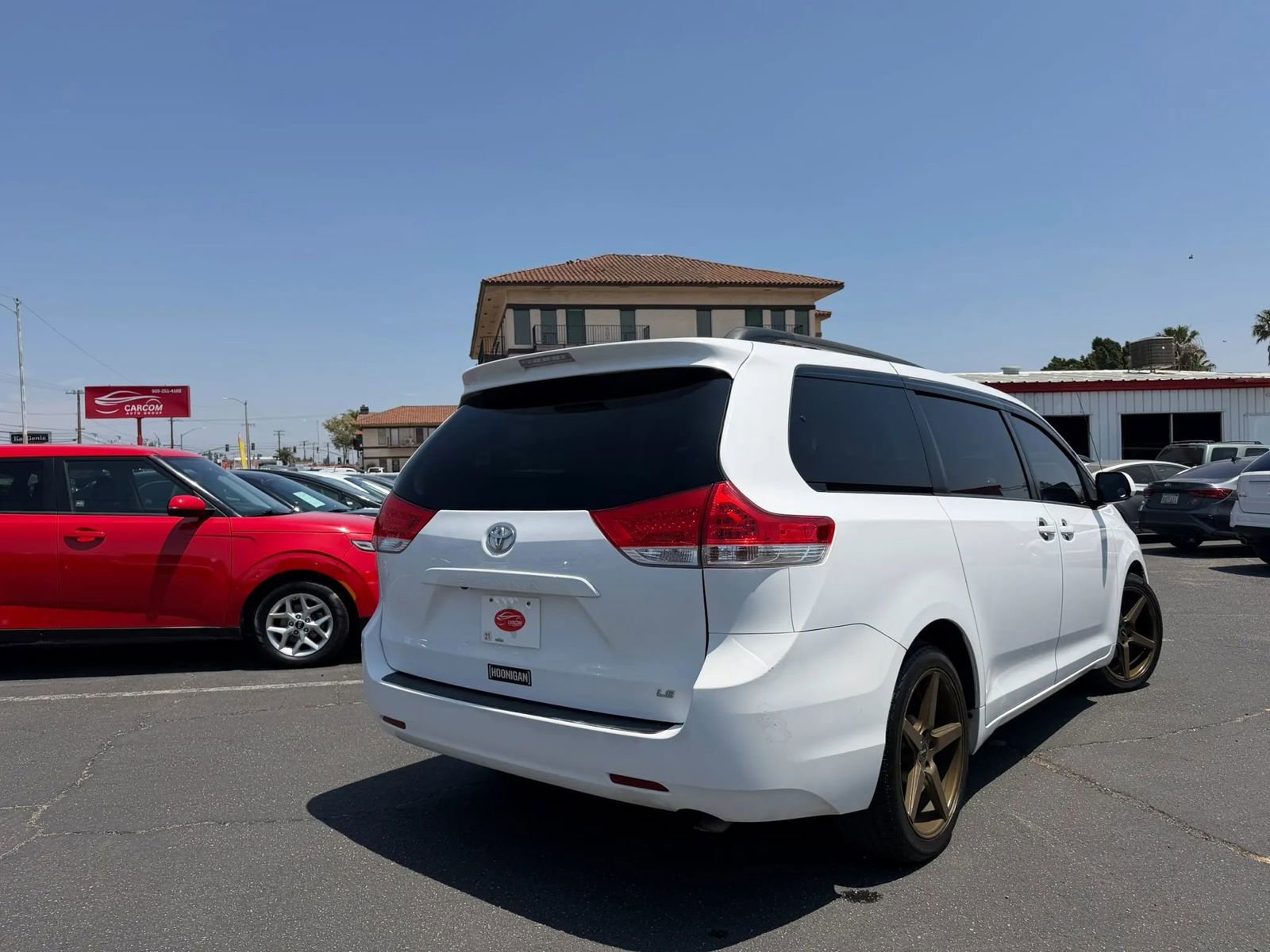 Used 2014 Toyota Sienna LE FWD image 6