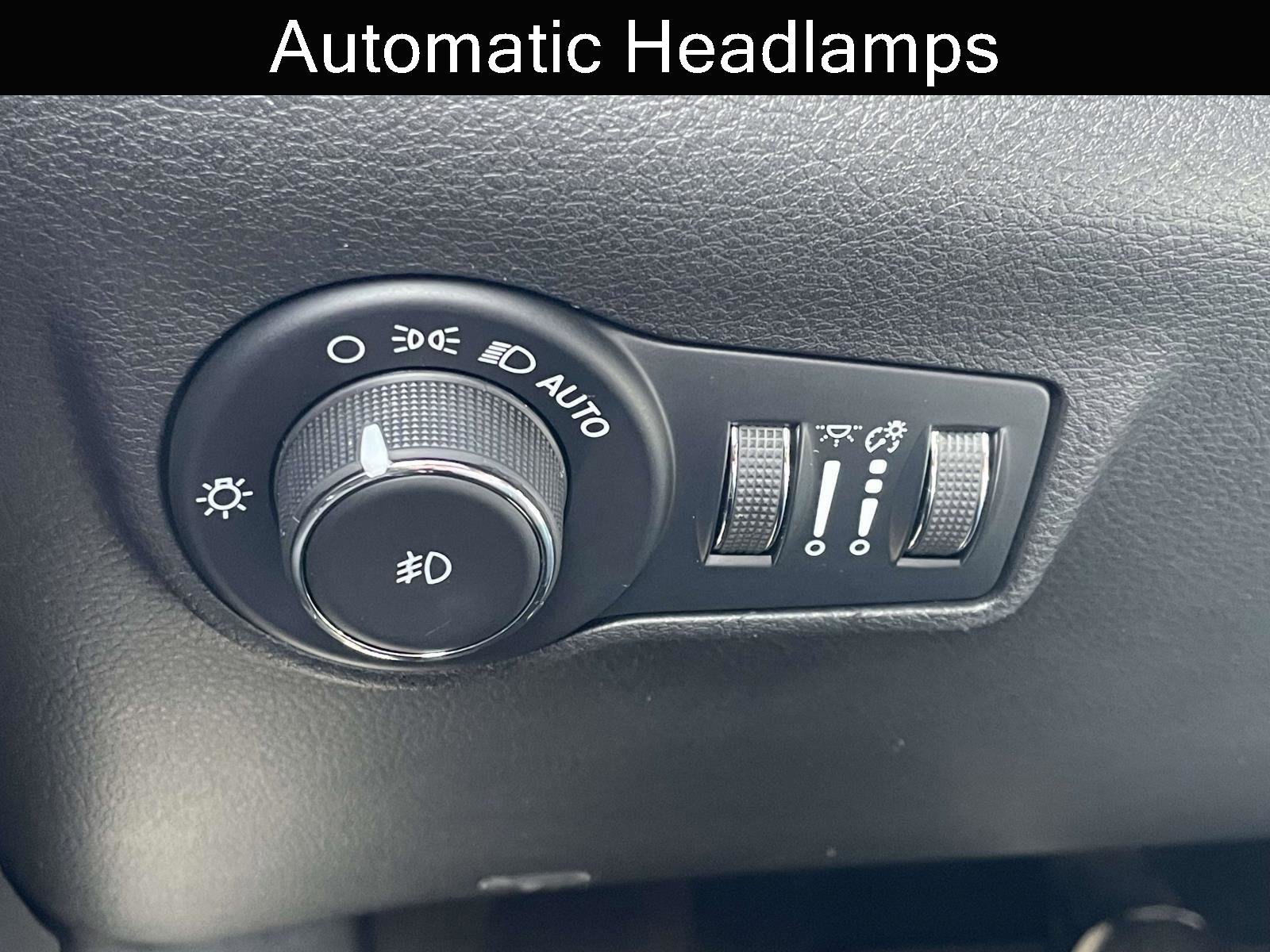 Used 2023 Jeep Compass Trailhawk w/ Trailer Tow Group image 24