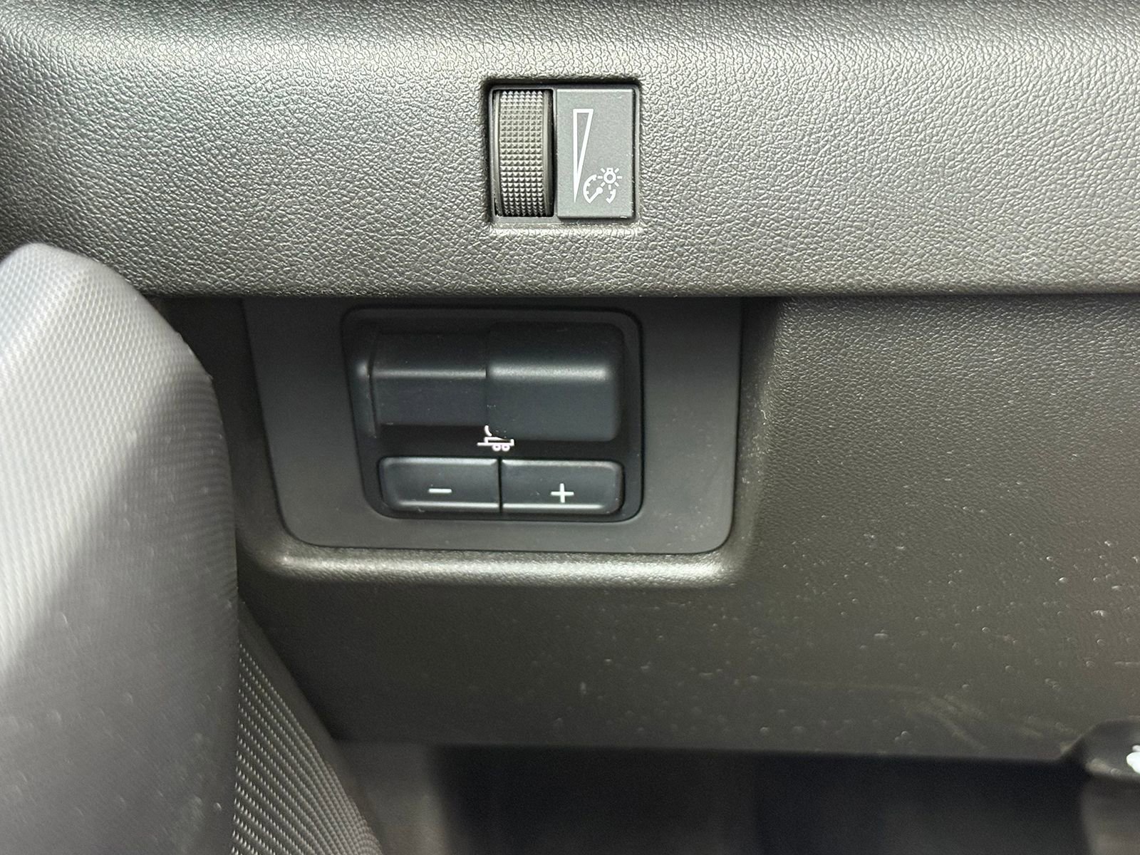 Certified 2023 Chevrolet Colorado Trail Boss w/ Advanced Trailering Package image 34