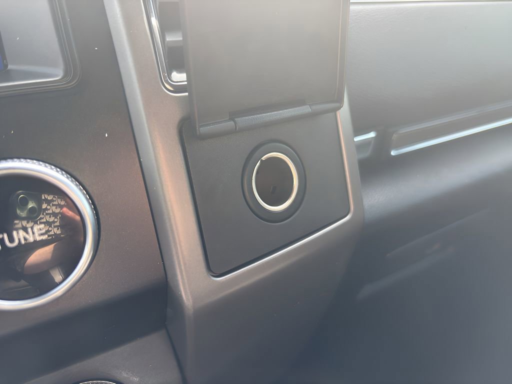 Used 2020 Ford Expedition XLT w/ Equipment Group 202A image 30