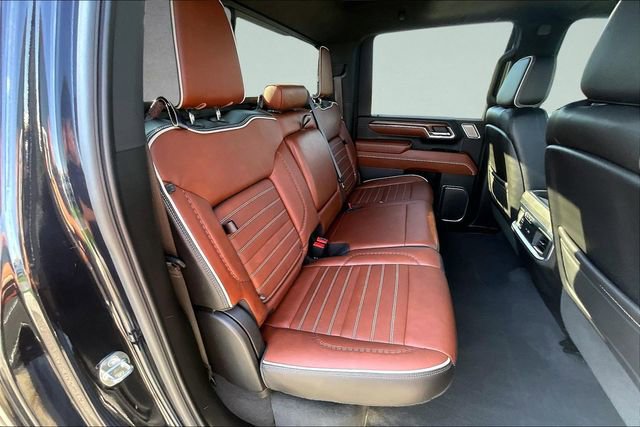 Used 2024 GMC Sierra 2500 Denali Ultimate w/ Snow Plow Prep/Camper Package image 27