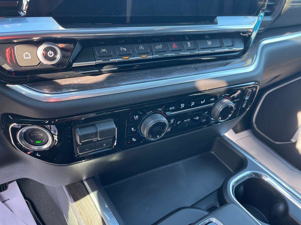 New 2026 Chevrolet Silverado 1500 LTZ w/ LTZ Premium Package image 15