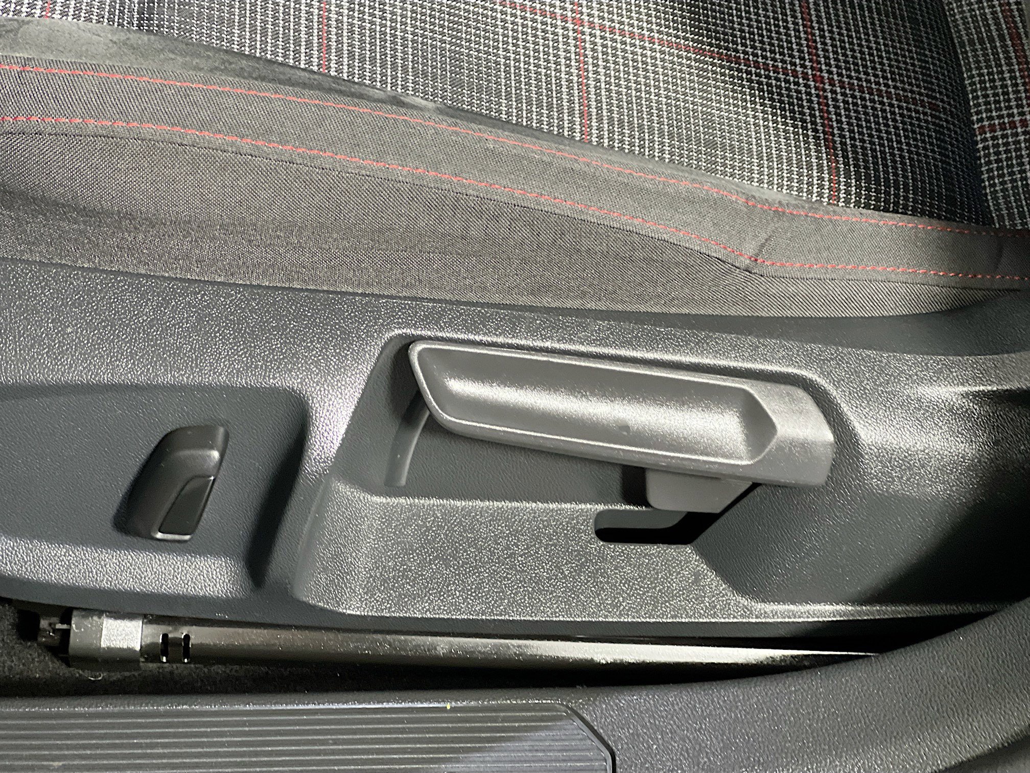 Used 2022 Volkswagen GTI S image 15