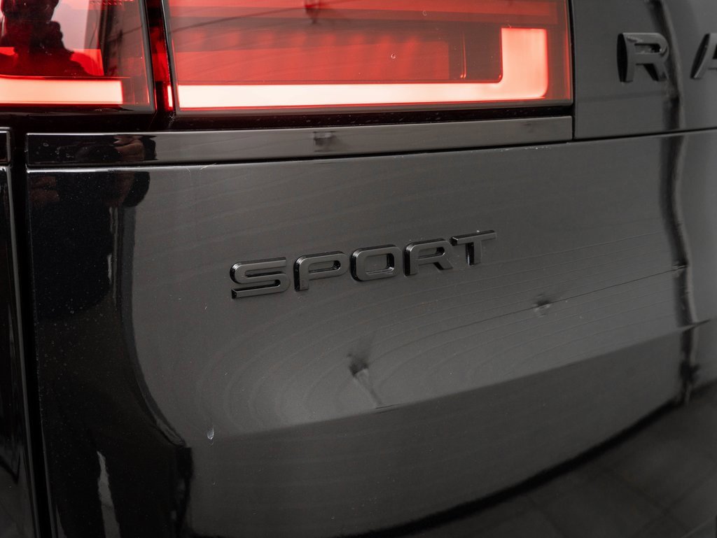 Used 2025 Land Rover Range Rover Sport Dynamic SE image 18