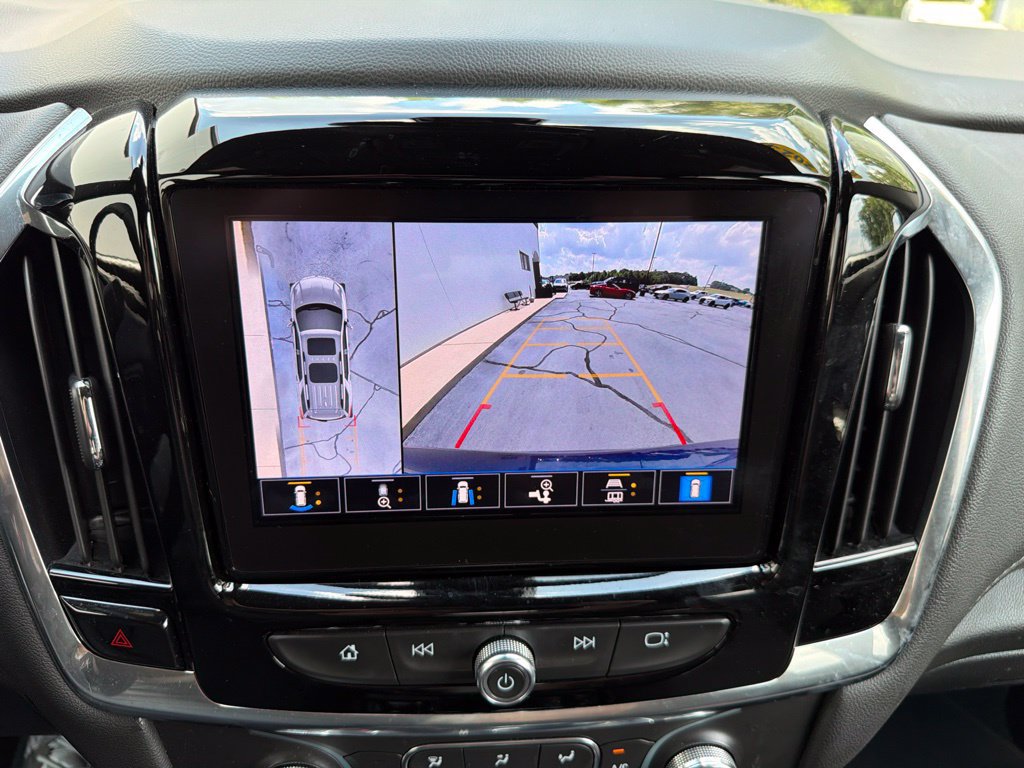 Used 2023 Chevrolet Traverse LT FWD image 76