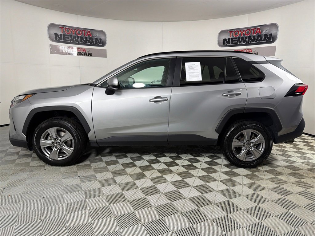 Used 2024 Toyota RAV4 XLE image 6