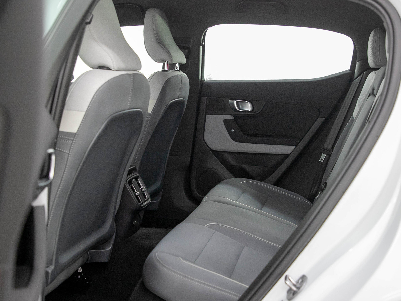Used 2024 Polestar Polestar 2 AWD/4WD image 18