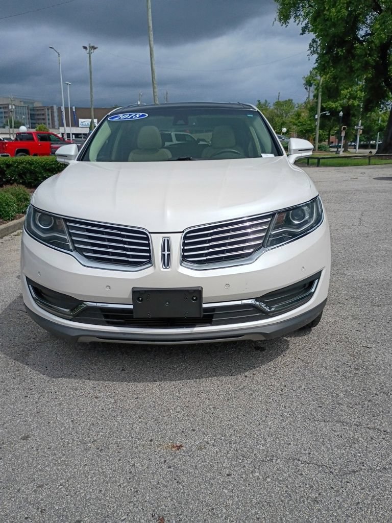Used 2018 Lincoln MKX Reserve AWD/4WD image 8