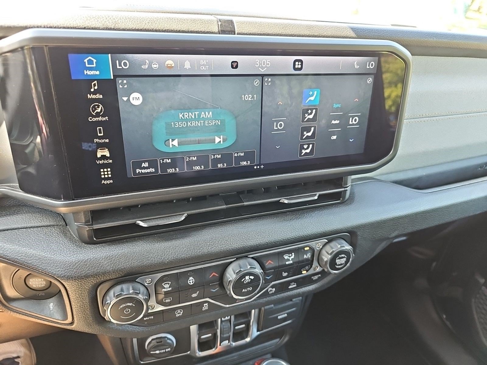 Used 2025 Jeep Wrangler Unlimited Sport AWD/4WD image 19