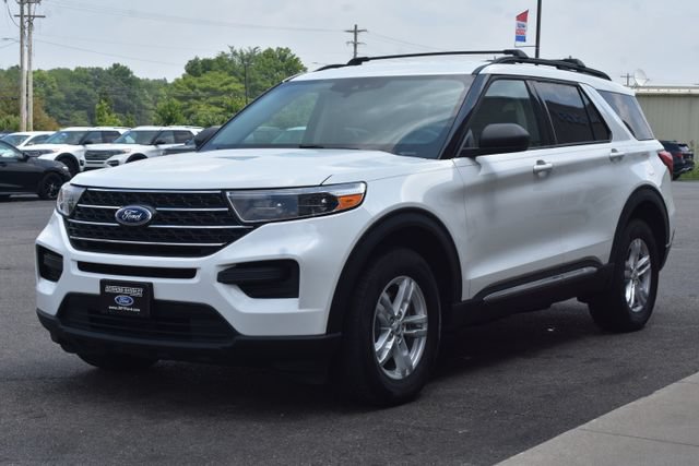 Used 2023 Ford Explorer XLT AWD/4WD image 15