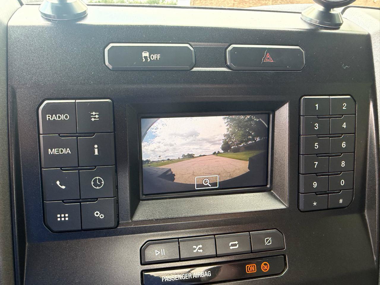 Used 2022 Ford F250 XL w/ Power Equipment Group AWD/4WD image 25