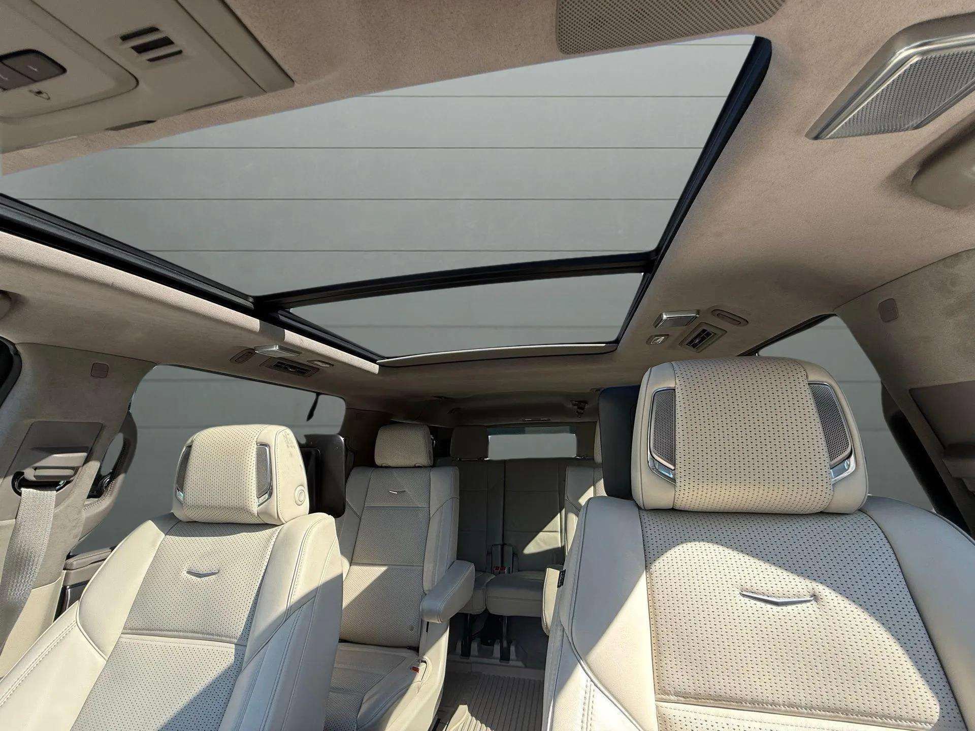 Used 2024 Cadillac Escalade ESV Sport Platinum w/ Heavy-Duty Trailer Package image 47