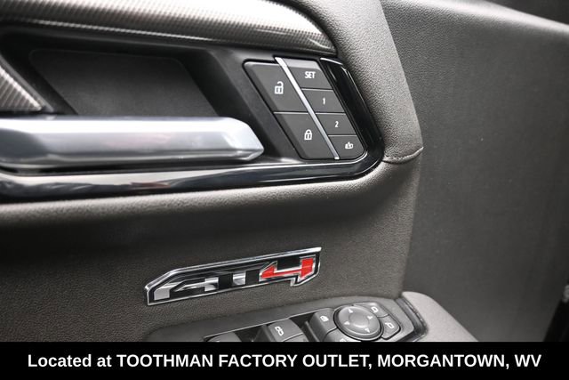 Used 2025 GMC Sierra 1500 AT4 w/ AT4 Preferred Package AWD/4WD image 23