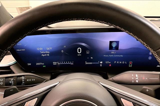 Used 2025 Buick Enclave Avenir FWD image 28