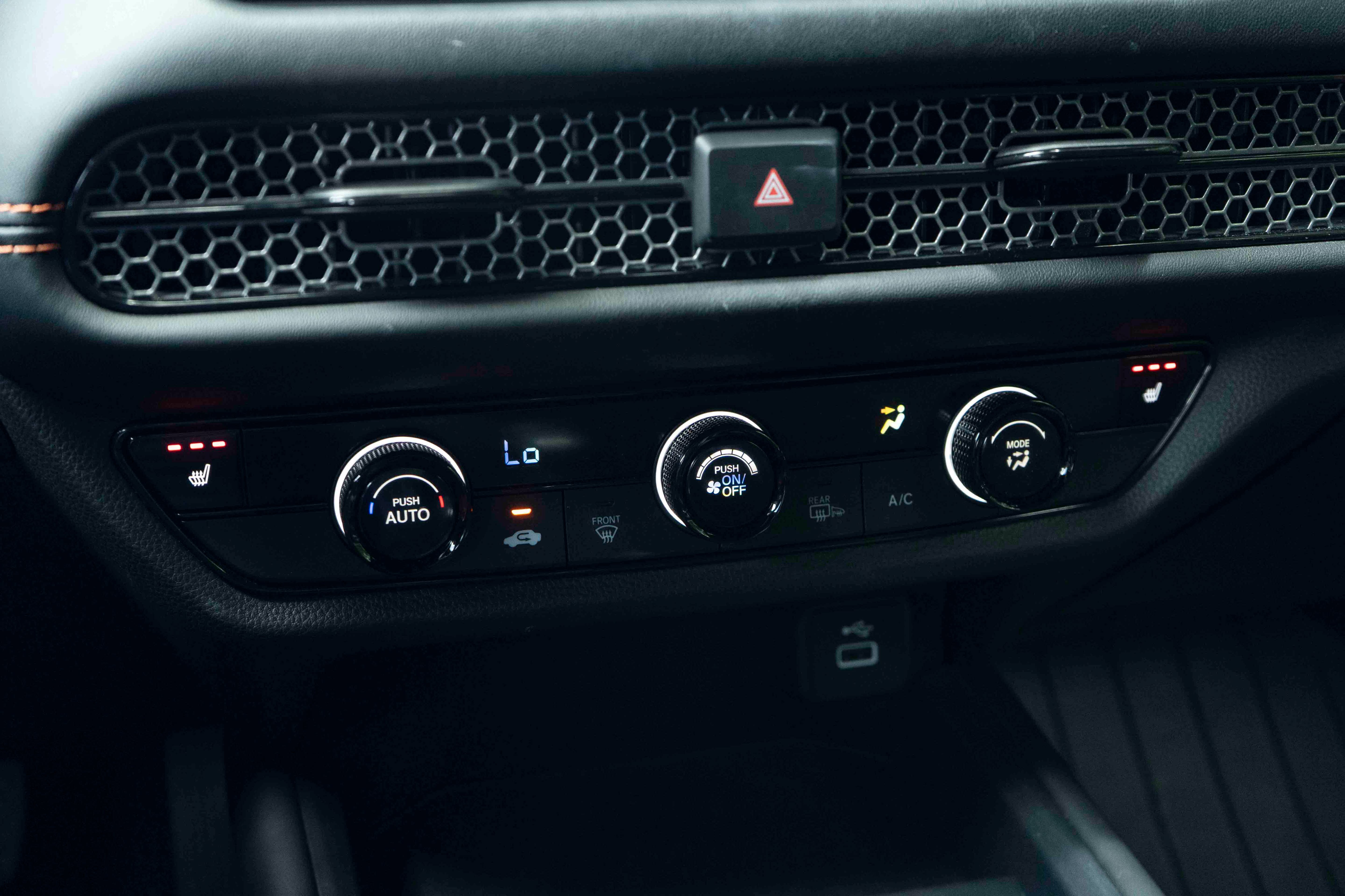 Certified 2025 Honda HR-V Sport image 34