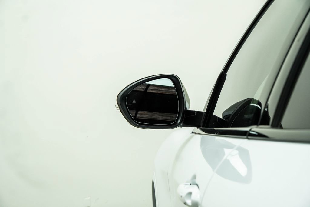 Used 2023 Alfa Romeo Stelvio Veloce image 13