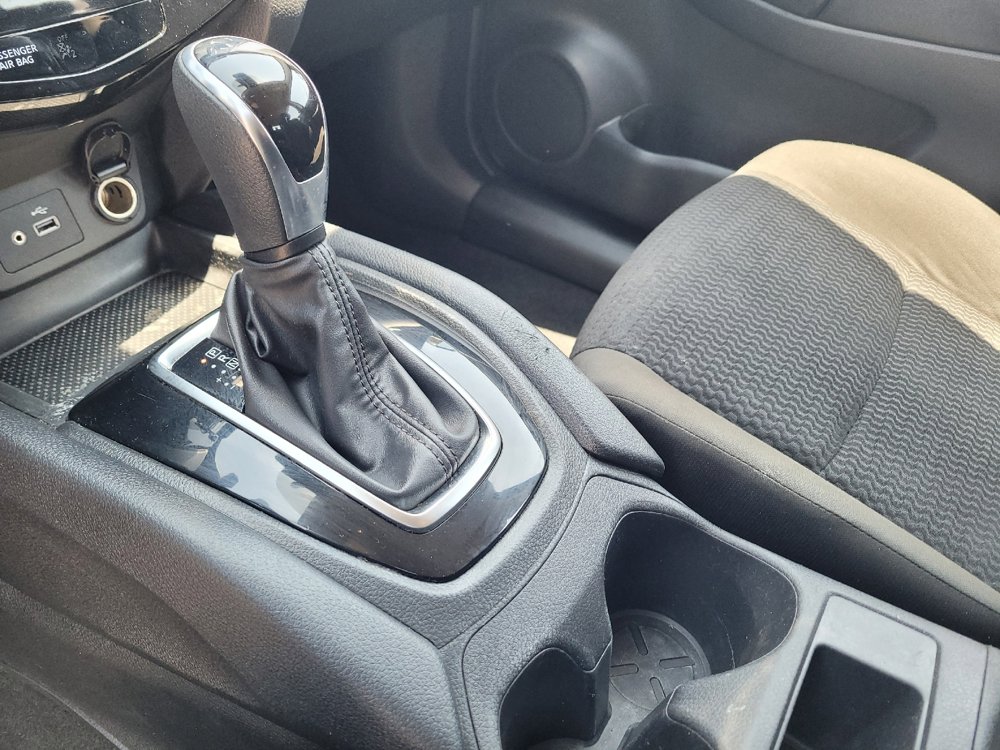 Used 2021 Nissan Rogue Sport S FWD image 26