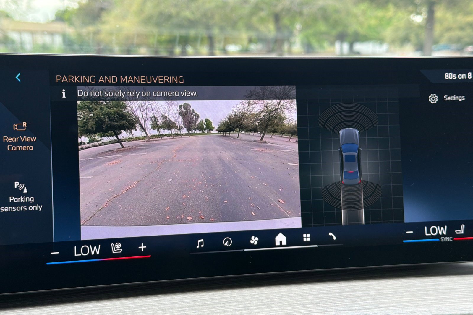 Used 2025 BMW 330i Sedan w/ Convenience Package image 25