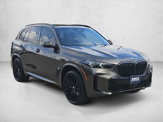 Used 2026 BMW X5 xDrive40i w/ M Sport Package image 3