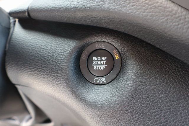 Used 2021 Jeep Cherokee Latitude Lux FWD image 16