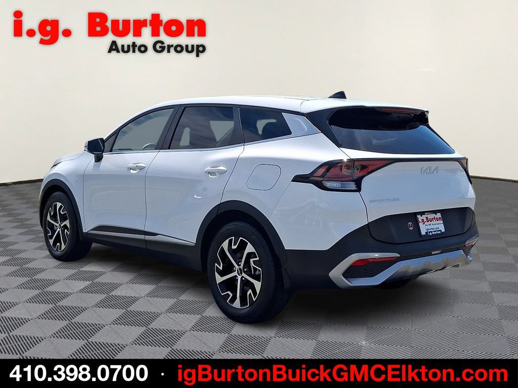 Used 2023 Kia Sportage EX FWD image 4