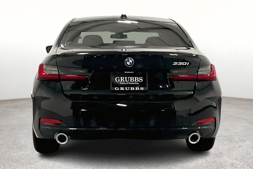 New 2025 BMW 330i Sedan w/ Premium Package RWD image 5
