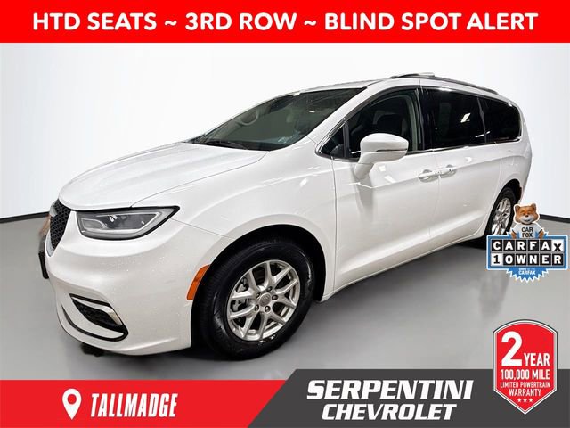 Used 2022 Chrysler Pacifica Touring-L FWD image 1
