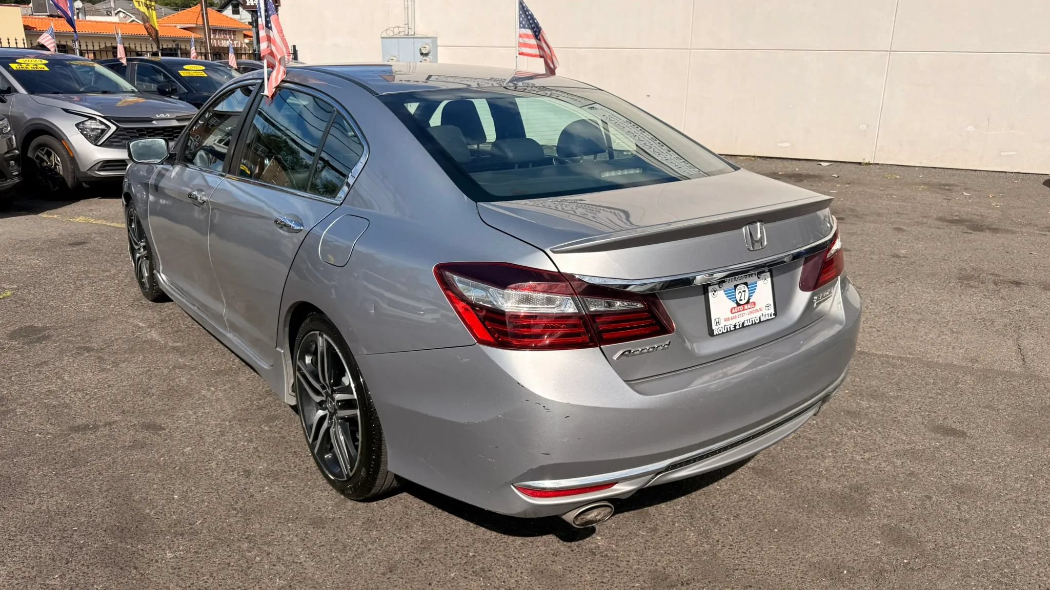 Used 2017 Honda Accord Sport Special Edition image 5