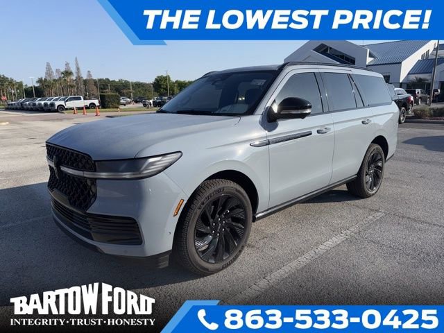 Used 2025 Lincoln Navigator Reserve w/ Jet Appearance Package