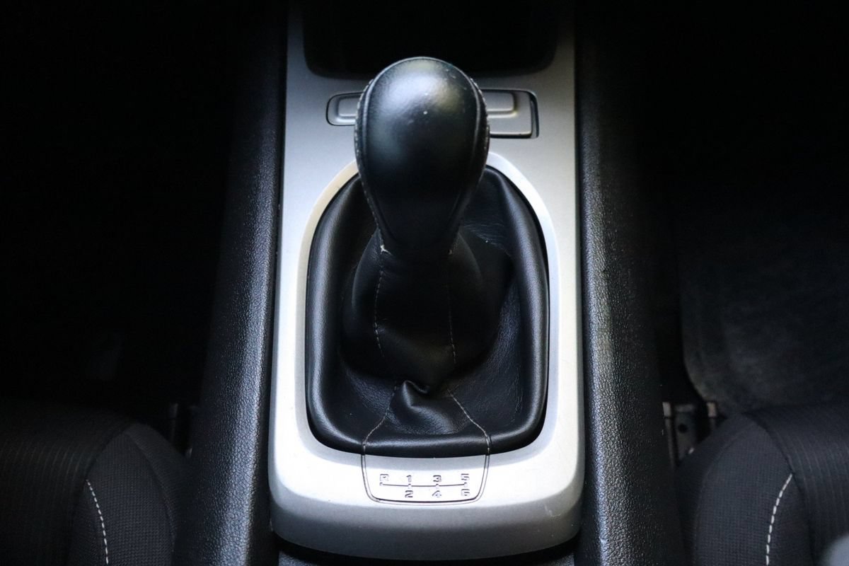 Used 2014 Chevrolet Camaro LT RWD image 32