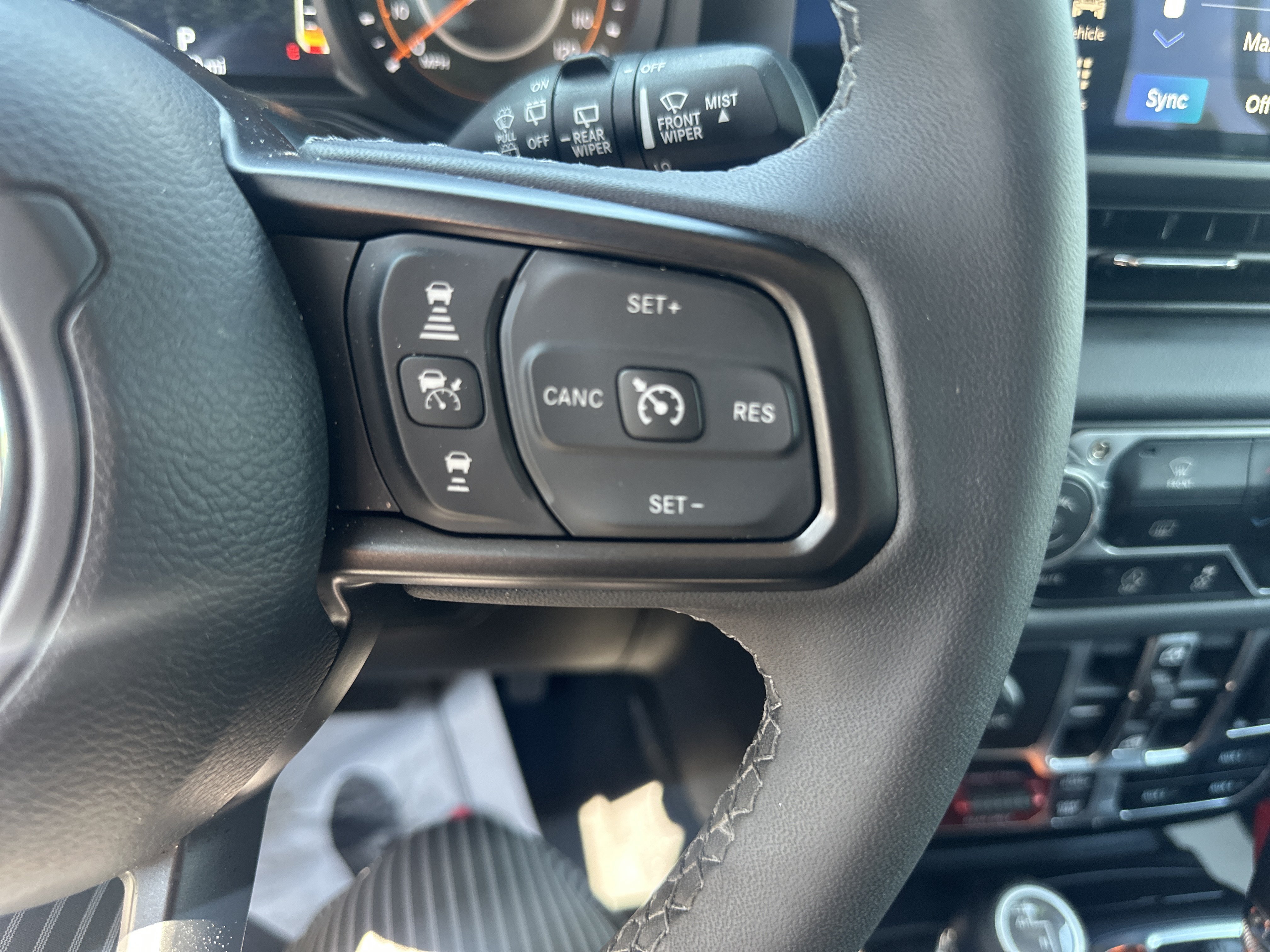 Certified 2026 Jeep Wrangler Unlimited Rubicon AWD/4WD image 19